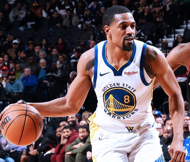 PP电子(中国)-无库勇士2连胜！最多领先33分赛季最疯一战 7人上双打嗨了