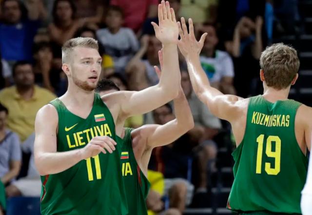 PP电子(中国)-巴黎奥运美国男篮仍不妙！谁抗衡约基奇小萨文班？