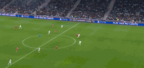 PP电子(中国)-3-0！萨拉赫失单刀，索博斯洛伊致敬小罗，利物浦剑指欧冠16强