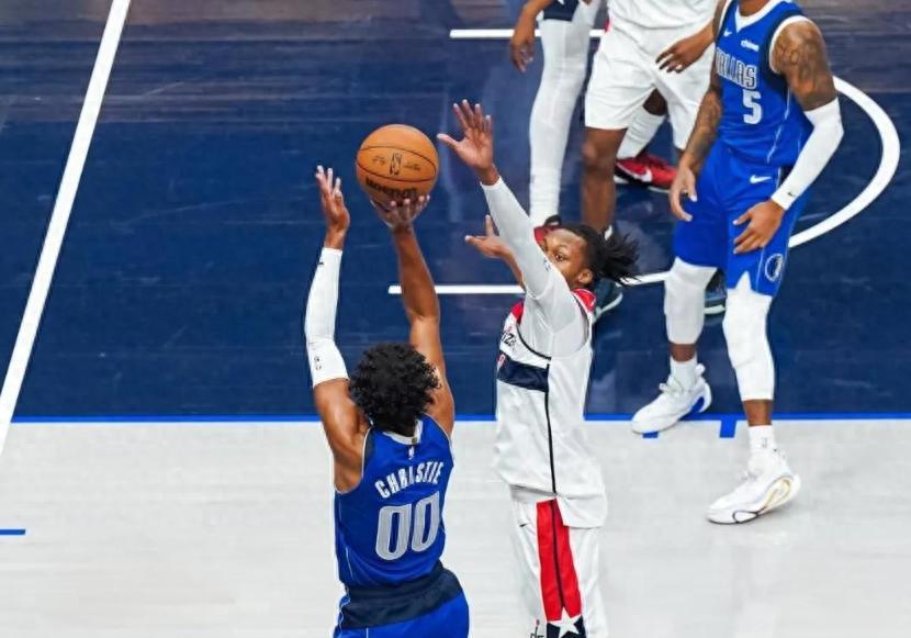 PP电子(中国)-连续四场！独行侠捡到宝？比浓眉还靠谱了？