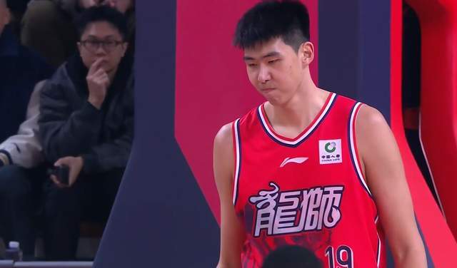 篮板第1!盖帽第1!杜锋弃徒强势逆袭,堪称励志哥,获郭士强认可