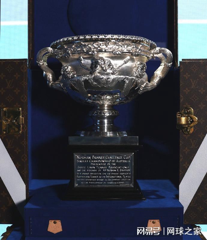 辛纳赢了数据输了比赛?张帅双打喜夺冠,王美丽袁悦再出战