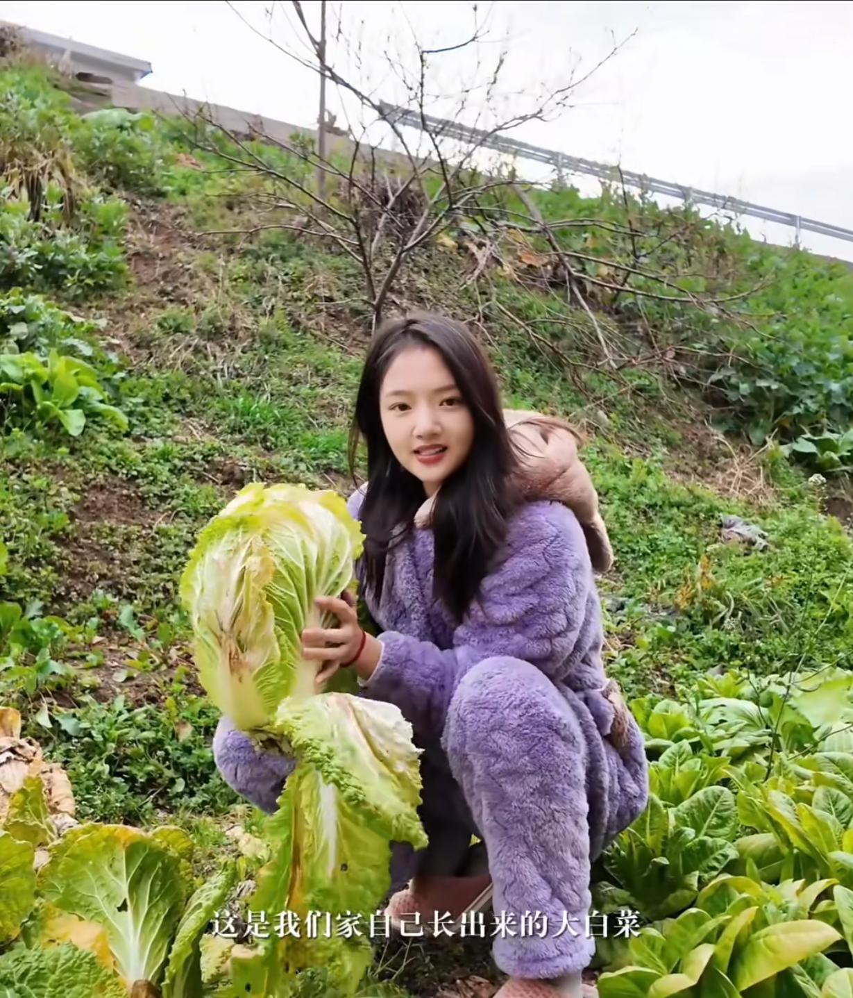 PP电子(中国)-明星过年大型 “卸妆现场”!全员恢复出厂设置,最接地气竟是他