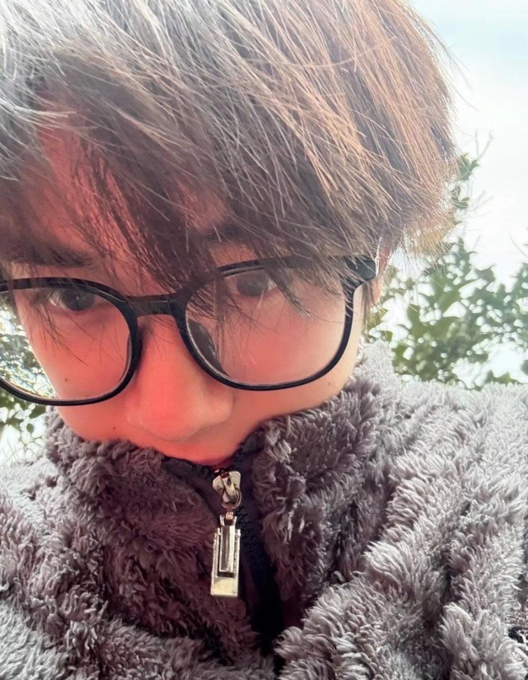 PP电子(中国)-明星过年大型 “卸妆现场”!全员恢复出厂设置,最接地气竟是他