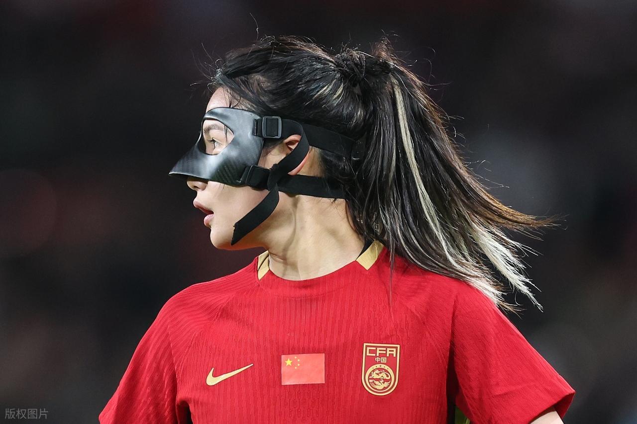 比赛还没开打，中国女足先迎来两个坏消息，球迷担忧！